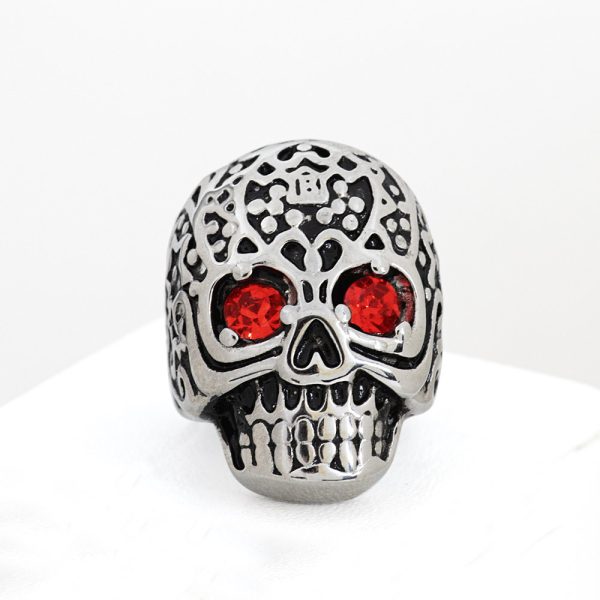 Anillo de Calavera con Ojos Circones Rojos Brilho. Género Unisex. Talla 15 - US 7. Acero Quirúrgico 316. SKU: AAN0910104-07-T7 Brilho