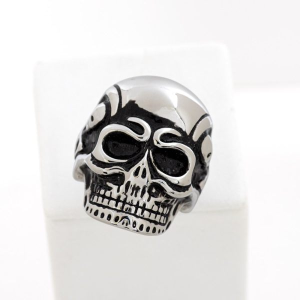Anillo de Acero Quirúrgico 316. Diseñor Calavera Enojada. Género Unisex. Talla 22 - US 10. SKU: AAN0910104-14-T10 Brilho.