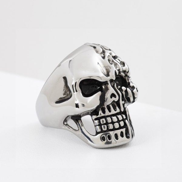 Anillo Calavera Cyborg. Diseñor Calavera Liso. Género Unisex. Talla 24 - US 11. Acero Quirúrgico 316. SKU: AAN0910104-10-T11 Brilho.