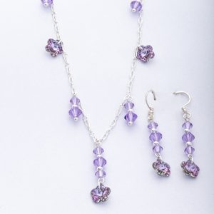 Conjunto collar y aros aretes piedras colores lila y azul Brilho