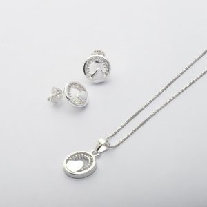 Conjunto dije y colgante y aros topo de 3,9gr de plata Brilho