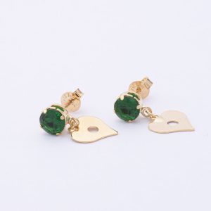 Aros Topo. Diseño Colgante Corazón. Circón Color Verde. Baño en Oro de 18k. SKU: GAT0110020. Brilho.