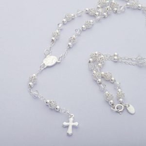 Collar Rosario Circones Swarovski. Plata Italiana 925. Peso de 10,8 Gramos. Largo de 30cm. Diseño Virgen María. SKU: PCM0220008#197 Brilho.