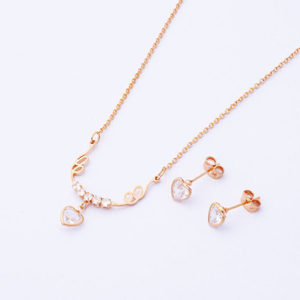 Conjunto de Collar y Aros Topo. Aros Topo Diseño Corzón de Circón. Collar con Circcones. Colgante Corazón de Circón. Cadena Largo de 45cm. SKU: GJU0110001-22 Brilho.