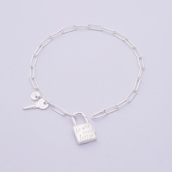 Pulsera Tejido Tradicional. Plata Italiana 925. Diseño: Juvenil con Candado y Llave. Peso de 6,1 Gramos. Largo de: 18cm. SKU: PPU0120094 Brilho.