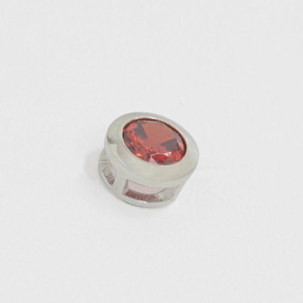 Puntos de Luz Colgante. Plata Italiana 925. Circones Colores. No incluye Cadena. Peso de 0.9 Gramos. Ancho: 7mm. Profundidad: 5mm. SKU: NEGRO->PDJ0220020-2 | ROSADO->PDJ0220020-1 | AZUL->PDJ0220020-6 | ROJO->PDJ0220020-4 | BLANCO->PDJ0220020-3. Brilho.
